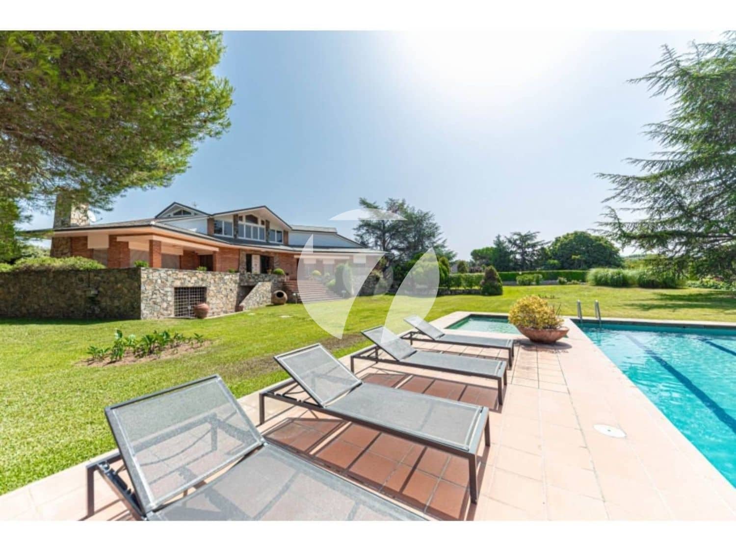 5 slaapkamer Villa te koop in Montornes del Valles met zwembad garage - € 1.200.000 (Ref: 5385209)