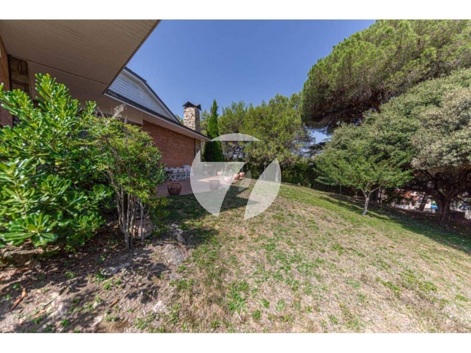 5 slaapkamer Villa te koop in Montornes del Valles met zwembad garage - € 1.200.000 (Ref: 5385209)