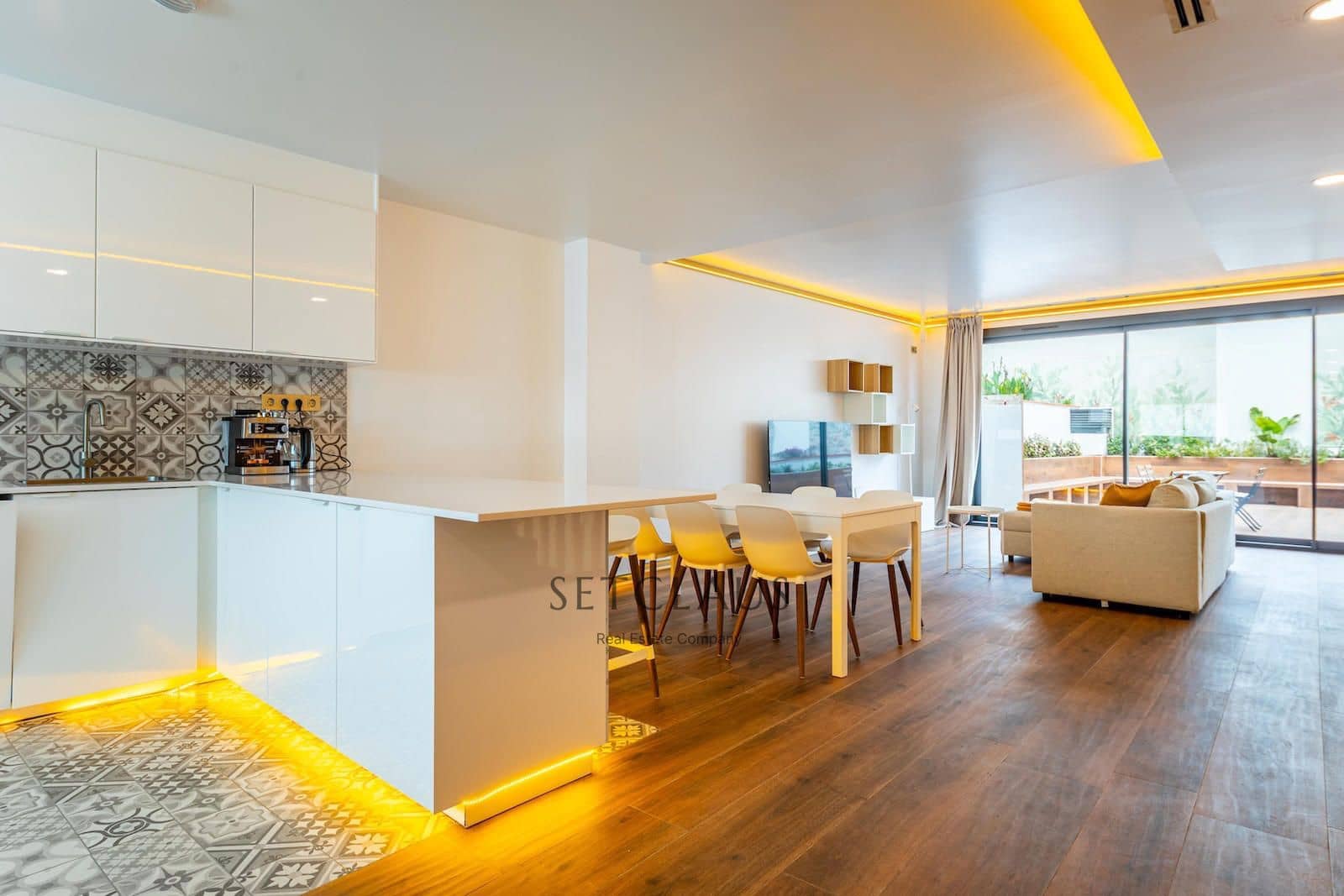 4 soveværelse Byhus til salg i Montgat med swimmingpool garage - € 915.000 (Ref: 5765251)