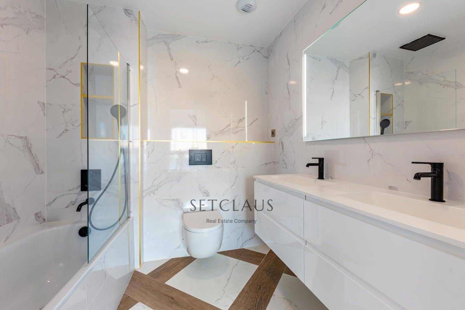 4 soveværelse Byhus til salg i Montgat med swimmingpool garage - € 915.000 (Ref: 5765251)