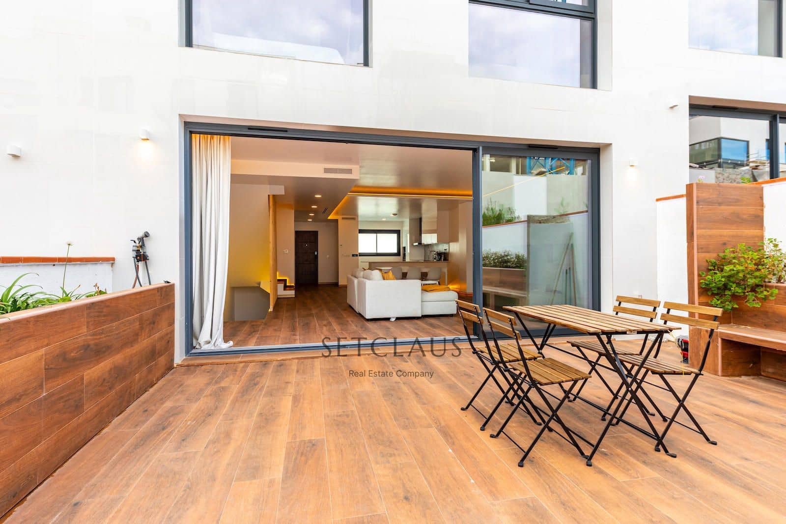 4 soveværelse Byhus til salg i Montgat med swimmingpool garage - € 915.000 (Ref: 5765251)