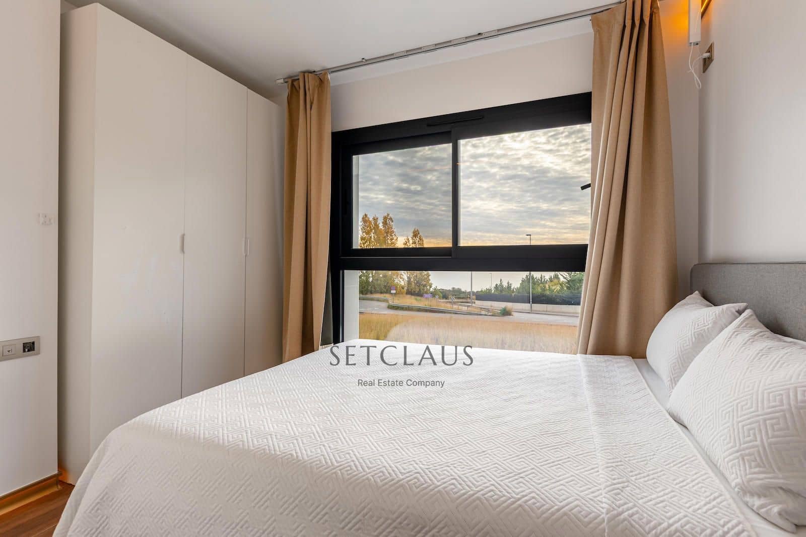 4 soveværelse Byhus til salg i Montgat med swimmingpool garage - € 915.000 (Ref: 5765251)