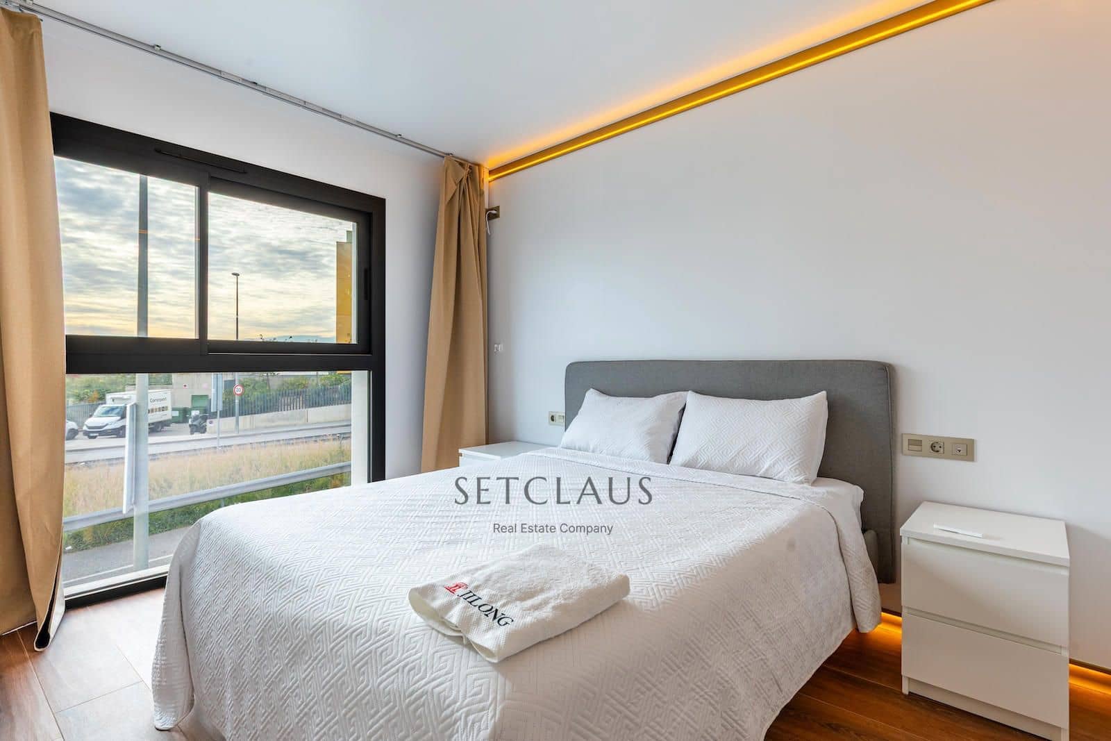 4 soveværelse Byhus til salg i Montgat med swimmingpool garage - € 915.000 (Ref: 5765251)