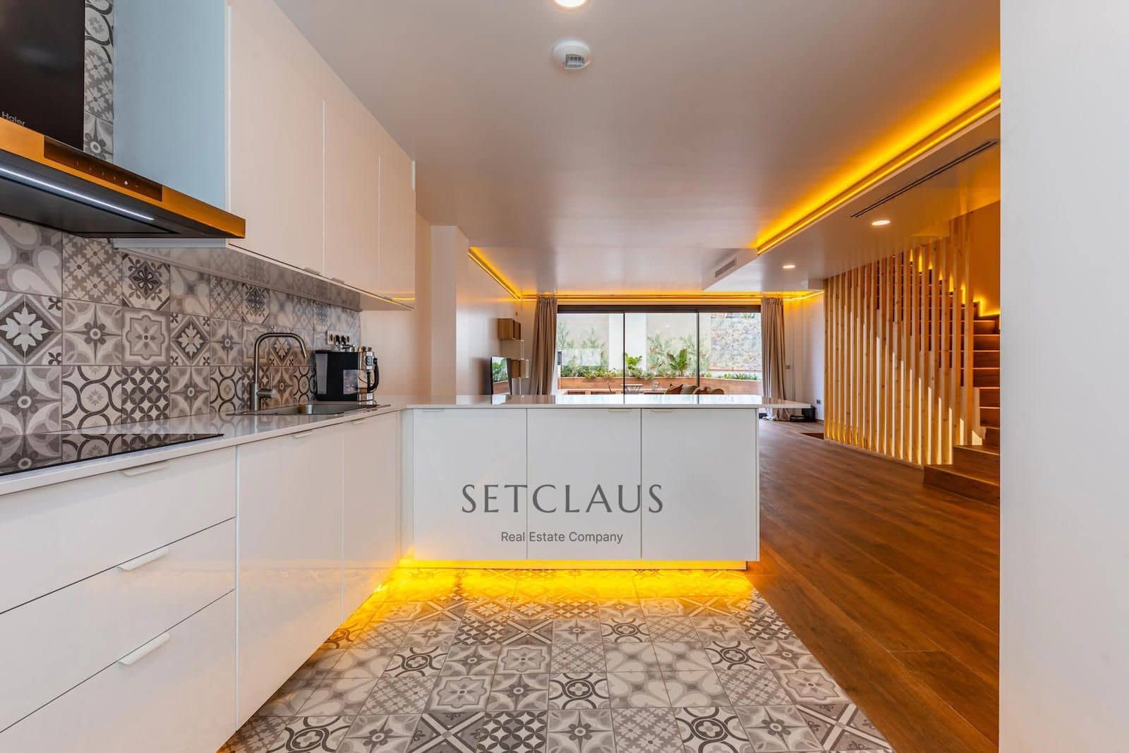 4 soveværelse Byhus til salg i Montgat med swimmingpool garage - € 915.000 (Ref: 5765251)