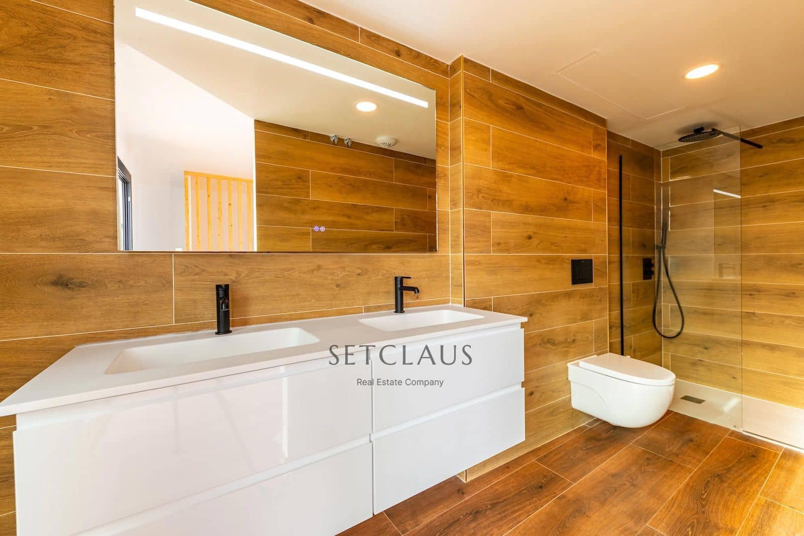 4 soveværelse Byhus til salg i Montgat med swimmingpool garage - € 915.000 (Ref: 5765251)