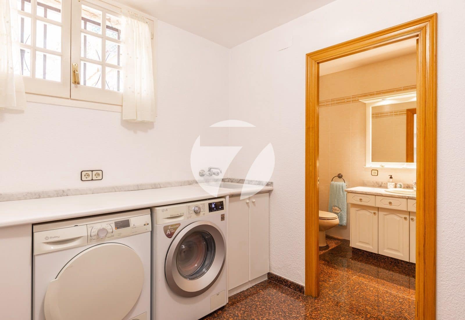 7 soveværelse Villa til salg i Dosrius med swimmingpool garage - € 750.000 (Ref: 6889282)