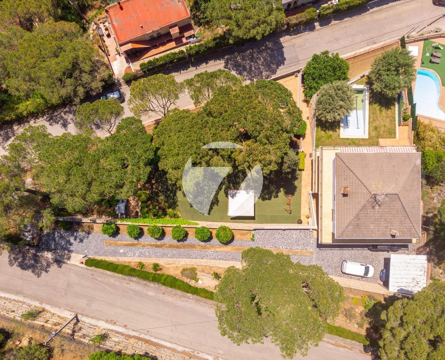 7 soveværelse Villa til salg i Dosrius med swimmingpool garage - € 750.000 (Ref: 6889282)