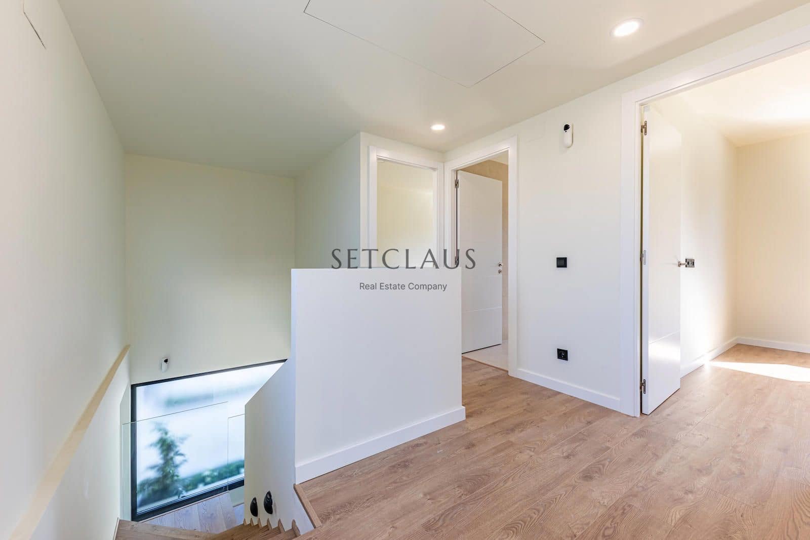 4 makuuhuone Huvila myytävänä paikassa Teia mukana uima-altaan 
autotalli - 1 100 000 € (Ref: 6965615)