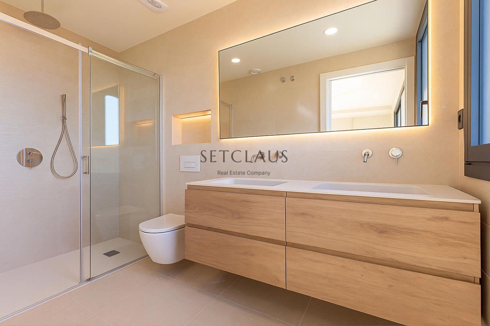 4 makuuhuone Huvila myytävänä paikassa Teia mukana uima-altaan 
autotalli - 1 100 000 € (Ref: 6965615)