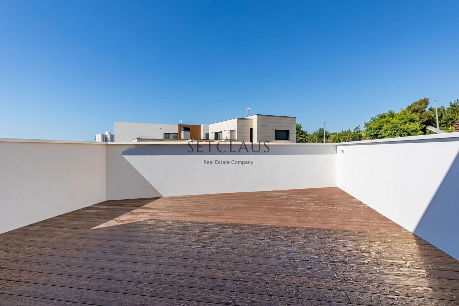 4 makuuhuone Huvila myytävänä paikassa Teia mukana uima-altaan 
autotalli - 1 100 000 € (Ref: 6965615)