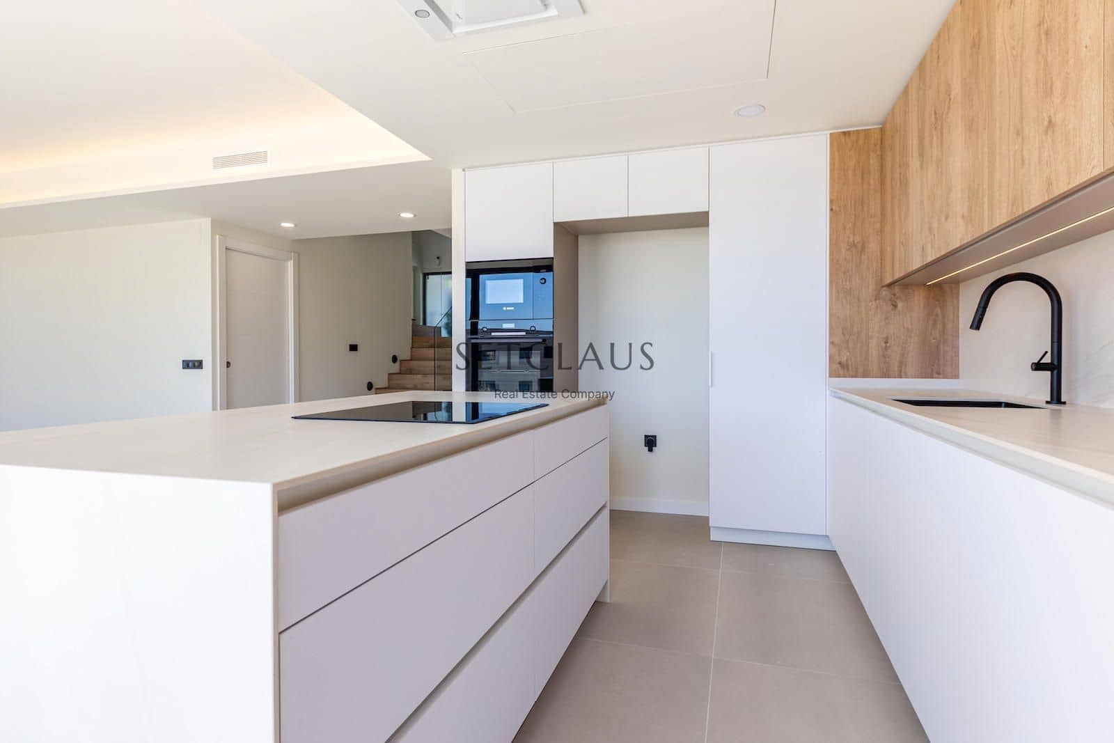 4 makuuhuone Huvila myytävänä paikassa Teia mukana uima-altaan 
autotalli - 1 100 000 € (Ref: 6965615)