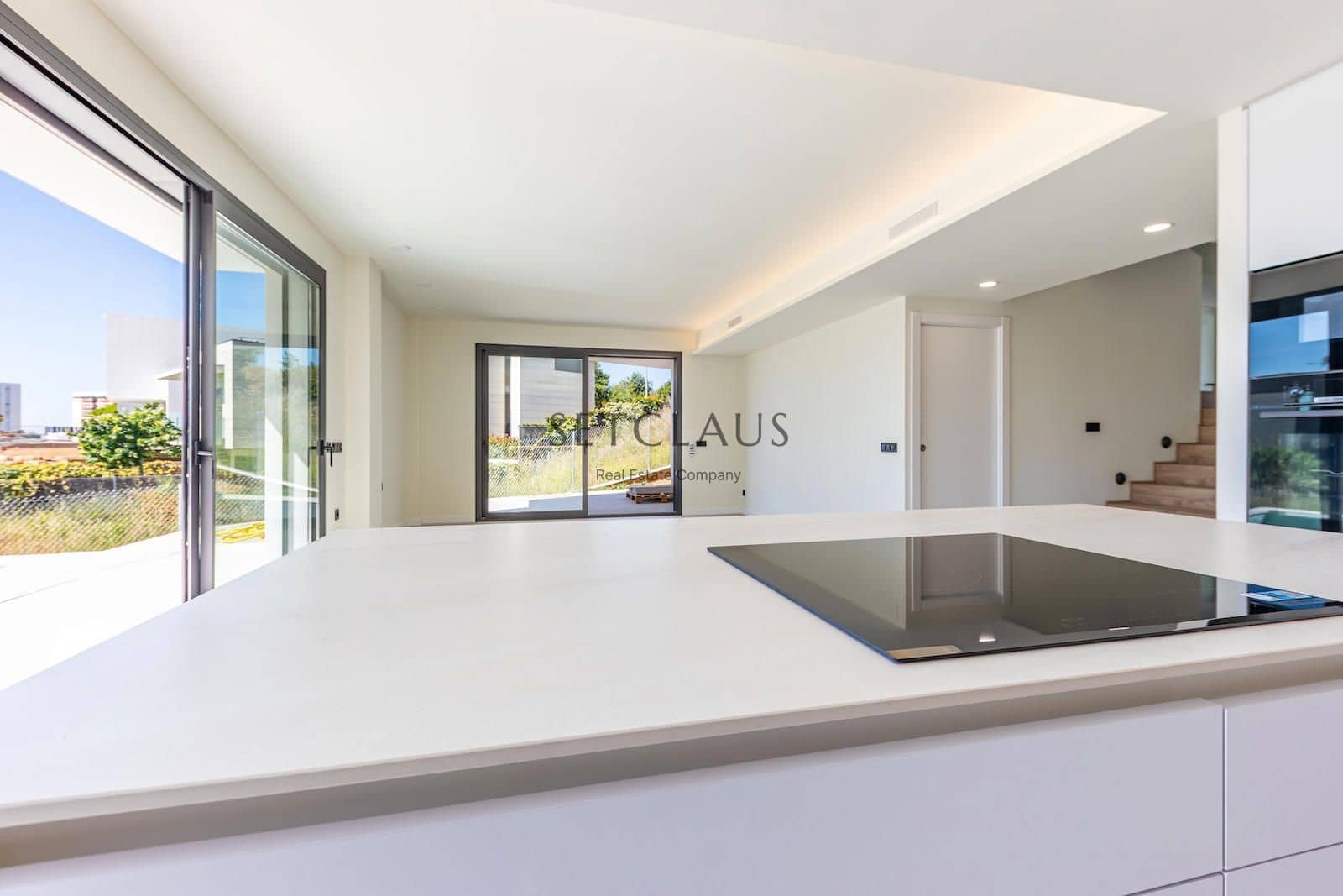 4 makuuhuone Huvila myytävänä paikassa Teia mukana uima-altaan 
autotalli - 1 100 000 € (Ref: 6965615)