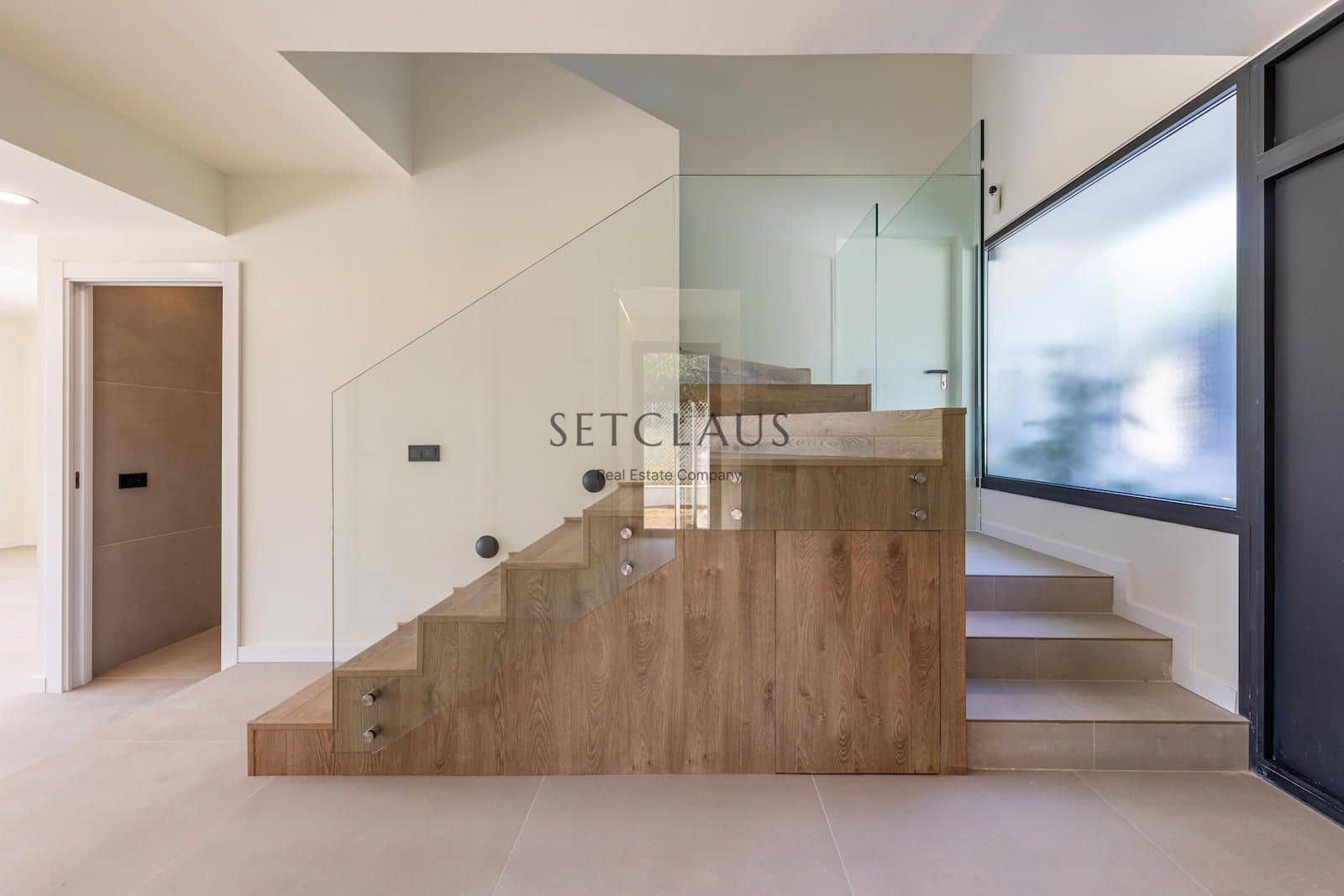 4 makuuhuone Huvila myytävänä paikassa Teia mukana uima-altaan 
autotalli - 1 100 000 € (Ref: 6965615)