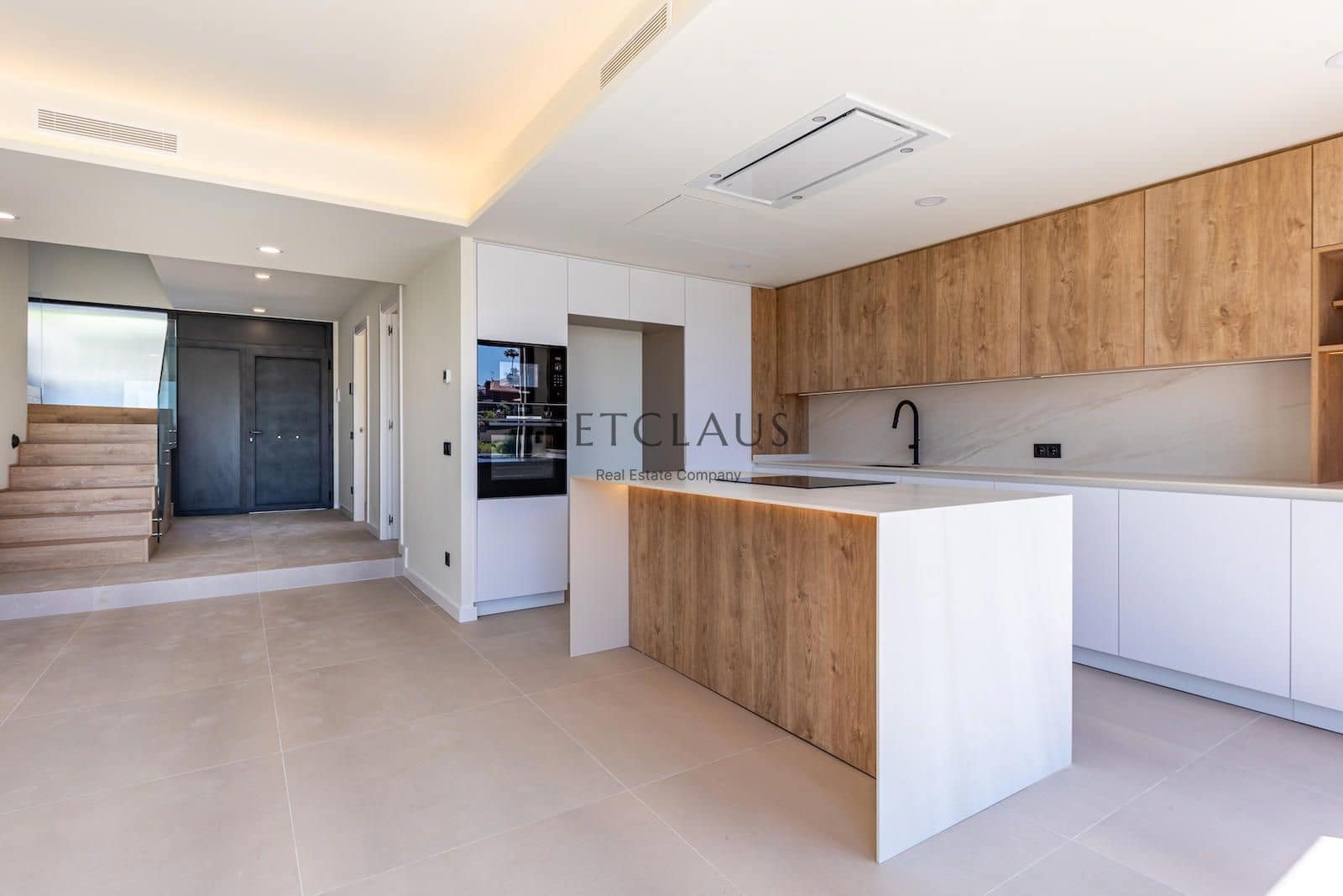 4 makuuhuone Huvila myytävänä paikassa Teia mukana uima-altaan 
autotalli - 1 100 000 € (Ref: 6965615)