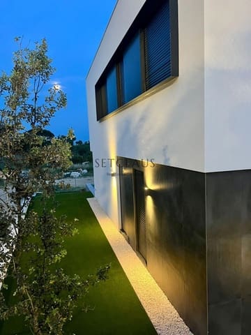 4 makuuhuone Huvila myytävänä paikassa Teià mukana uima-altaan 
autotalli - 1 100 000 € (Ref: 6965615)