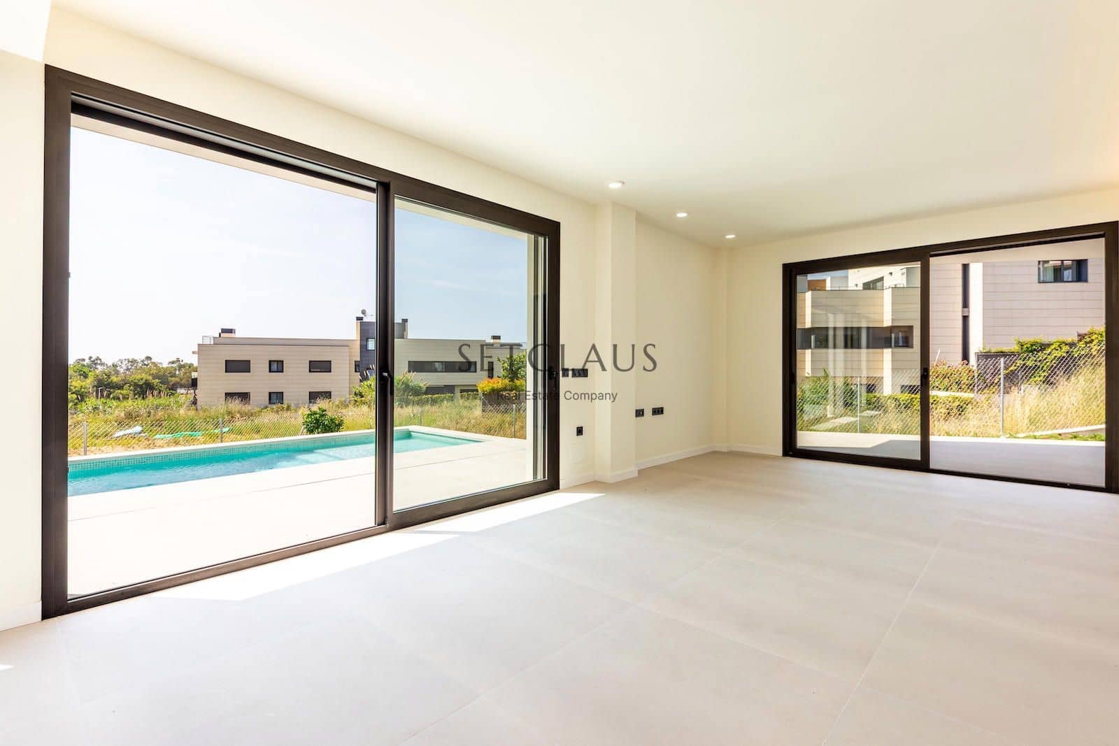 4 makuuhuone Huvila myytävänä paikassa Teia mukana uima-altaan 
autotalli - 1 100 000 € (Ref: 6965615)