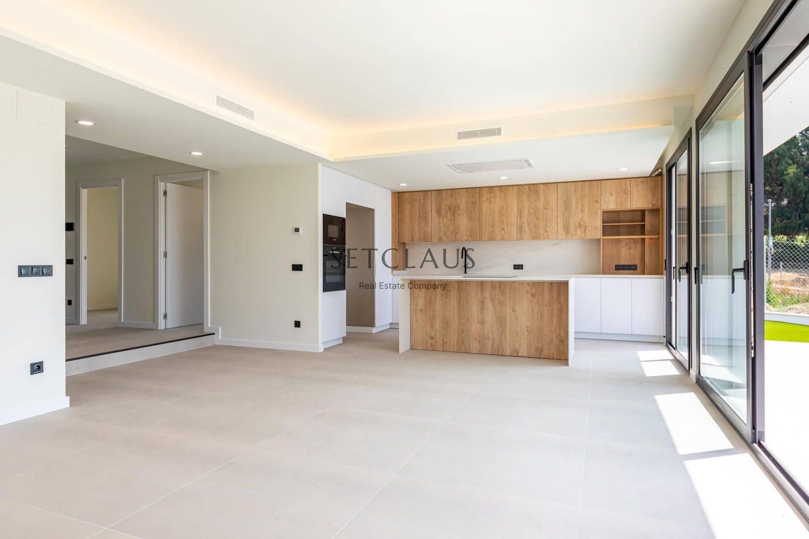 4 makuuhuone Huvila myytävänä paikassa Teia mukana uima-altaan 
autotalli - 1 100 000 € (Ref: 6965615)