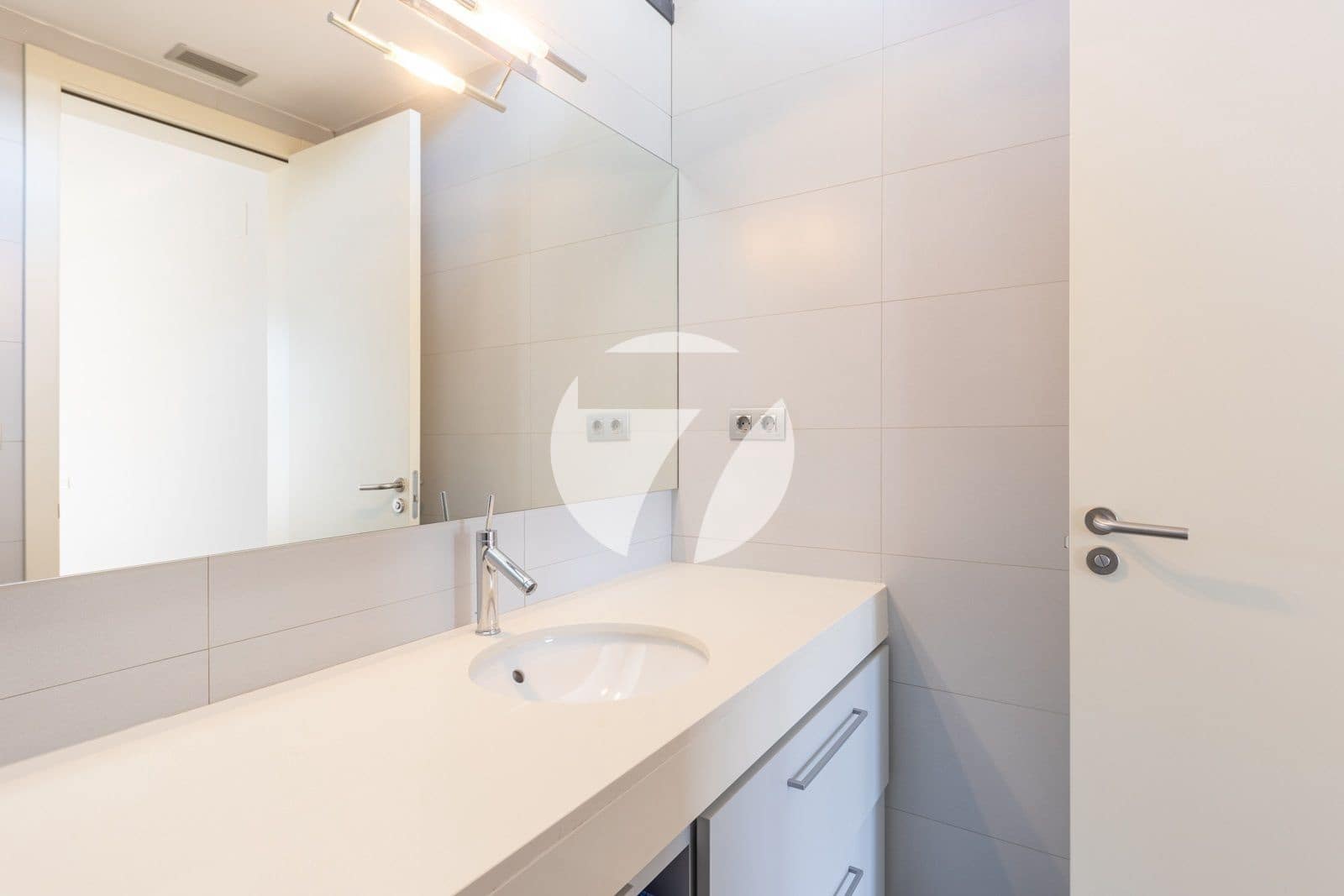 5 Zimmer Villa zu verkaufen in Premia de Dalt mit Pool Garage - 1.600.000 € (Ref: 7352776)