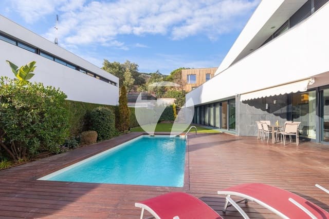 5 soveværelse Villa til salg i Premià de Dalt med swimmingpool garage - € 1.600.000 (Ref: 7352776)