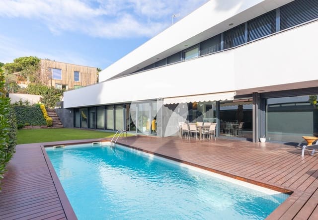 5 soveværelse Villa til salg i Premià de Dalt med swimmingpool garage - € 1.600.000 (Ref: 7352776)