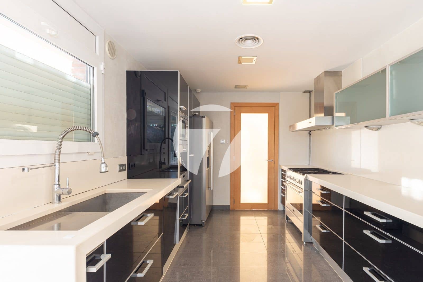 4 soveværelse Villa til salg i Cabrils med swimmingpool garage - € 980.000 (Ref: 7426681)