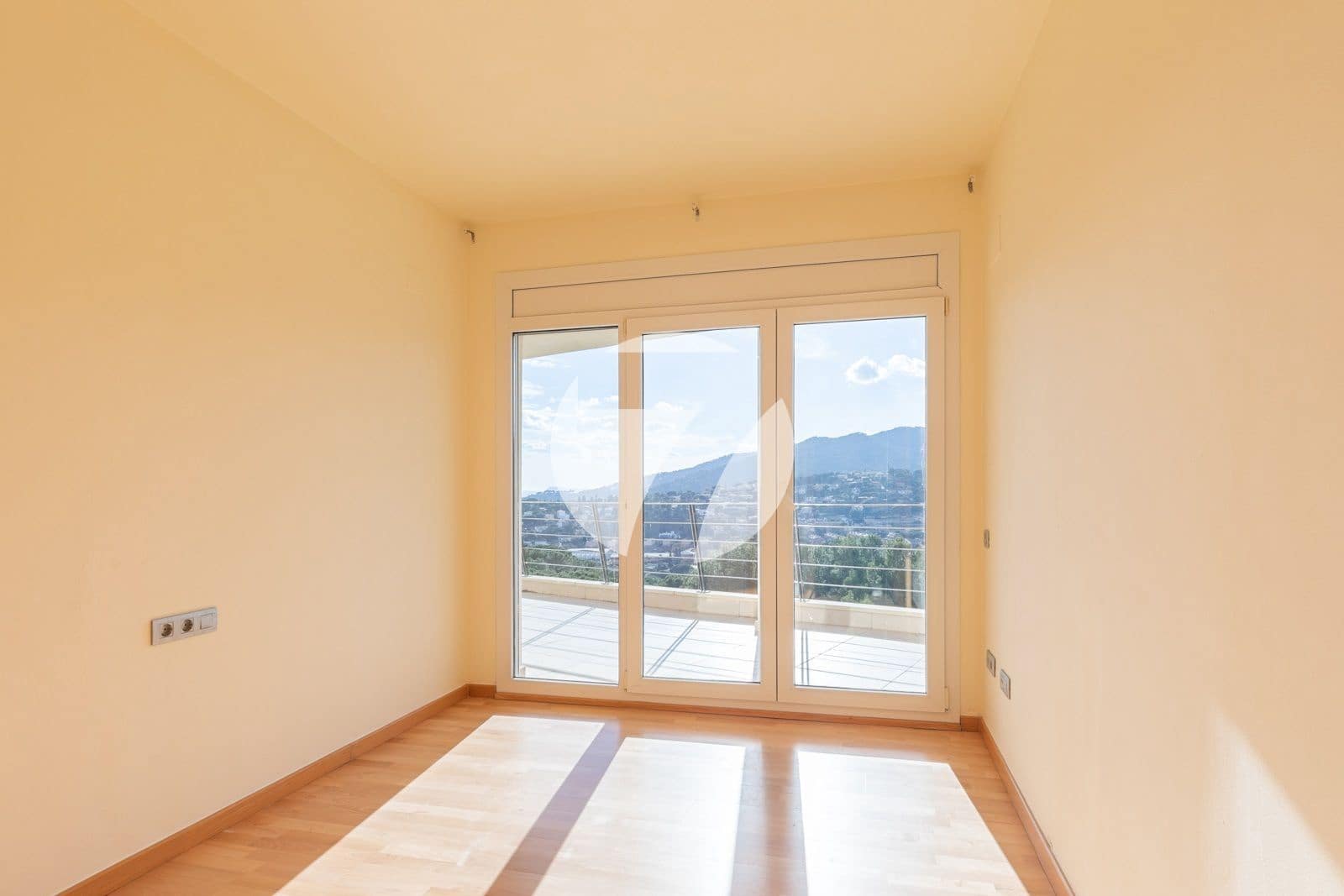 4 soveværelse Villa til salg i Cabrils med swimmingpool garage - € 980.000 (Ref: 7426681)