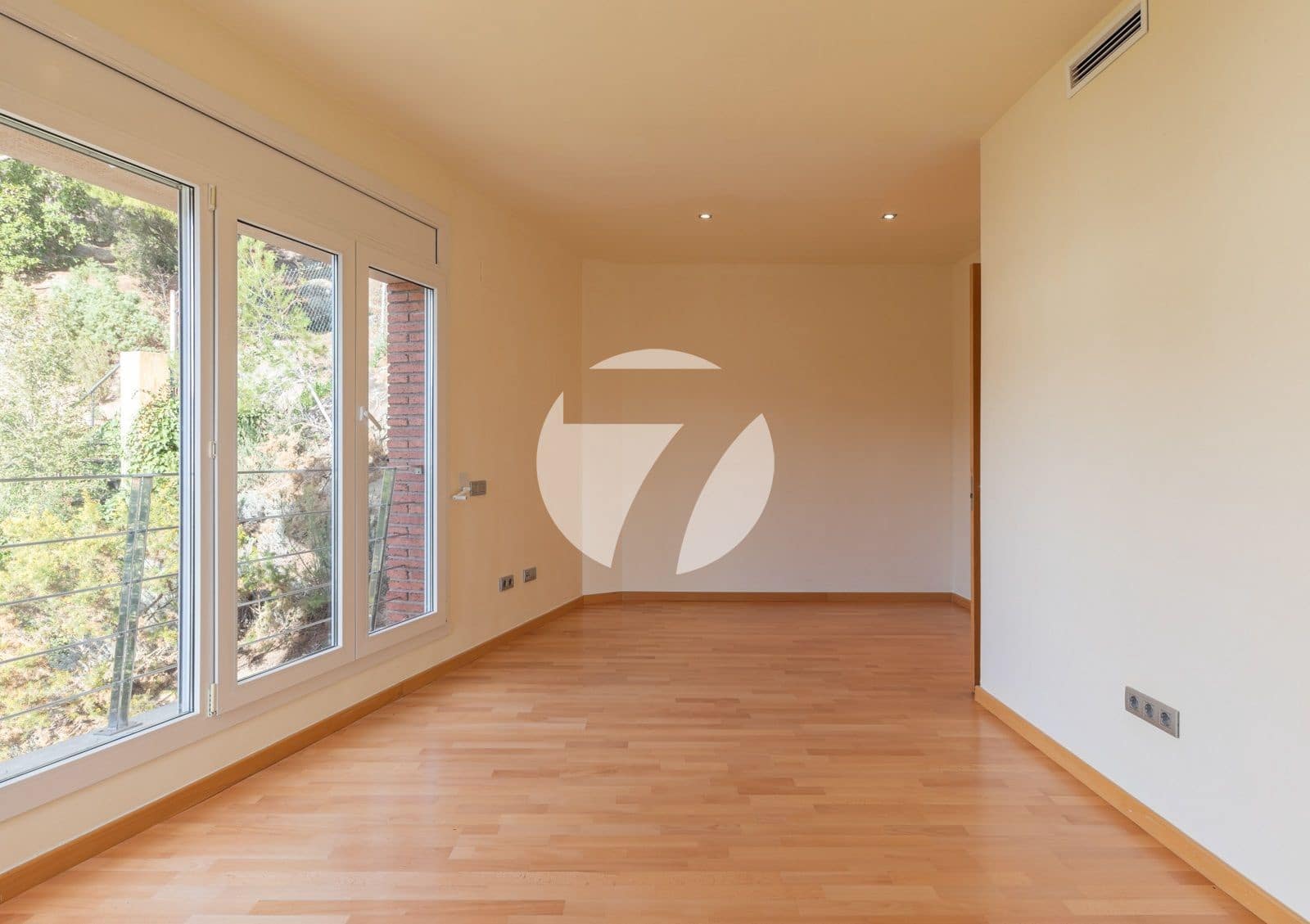 4 soveværelse Villa til salg i Cabrils med swimmingpool garage - € 980.000 (Ref: 7426681)