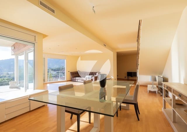 4 soverom Villa til salgs i Cabrils med svømmebasseng garasje - € 980 000 (Ref: 7426681)