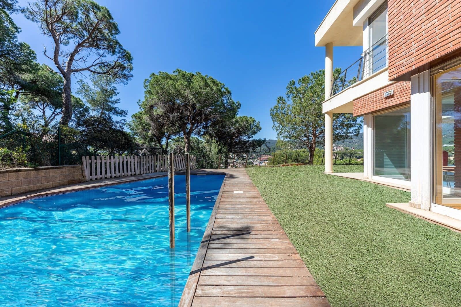 4 soveværelse Villa til salg i Cabrils med swimmingpool garage - € 980.000 (Ref: 7426681)