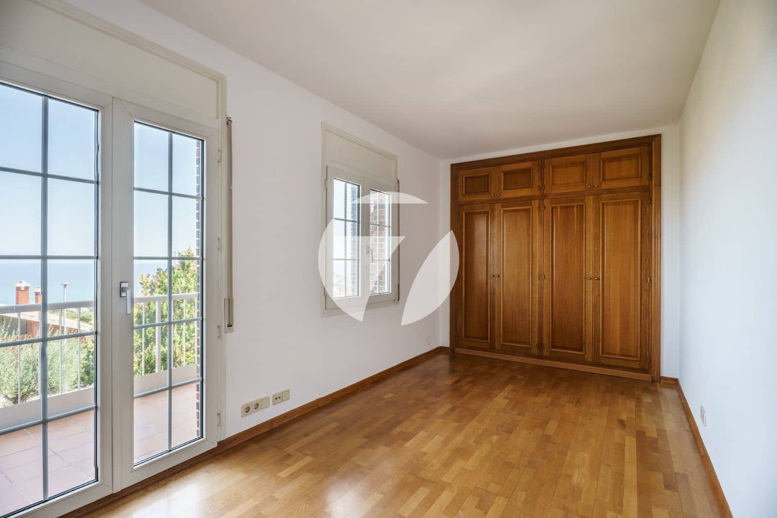 5 soveværelse Villa til salg i Teia med swimmingpool - € 1.780.000 (Ref: 7733659)