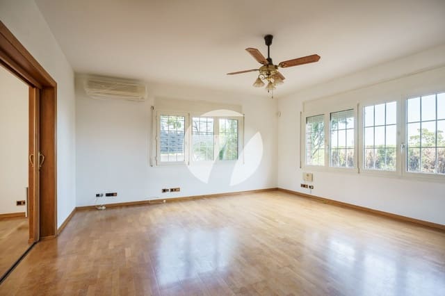 5 soverom Villa til salgs i Teià med svømmebasseng - € 1 780 000 (Ref: 7733659)