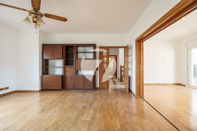 5 soverom Villa til salgs i Teià med svømmebasseng - € 1 780 000 (Ref: 7733659)