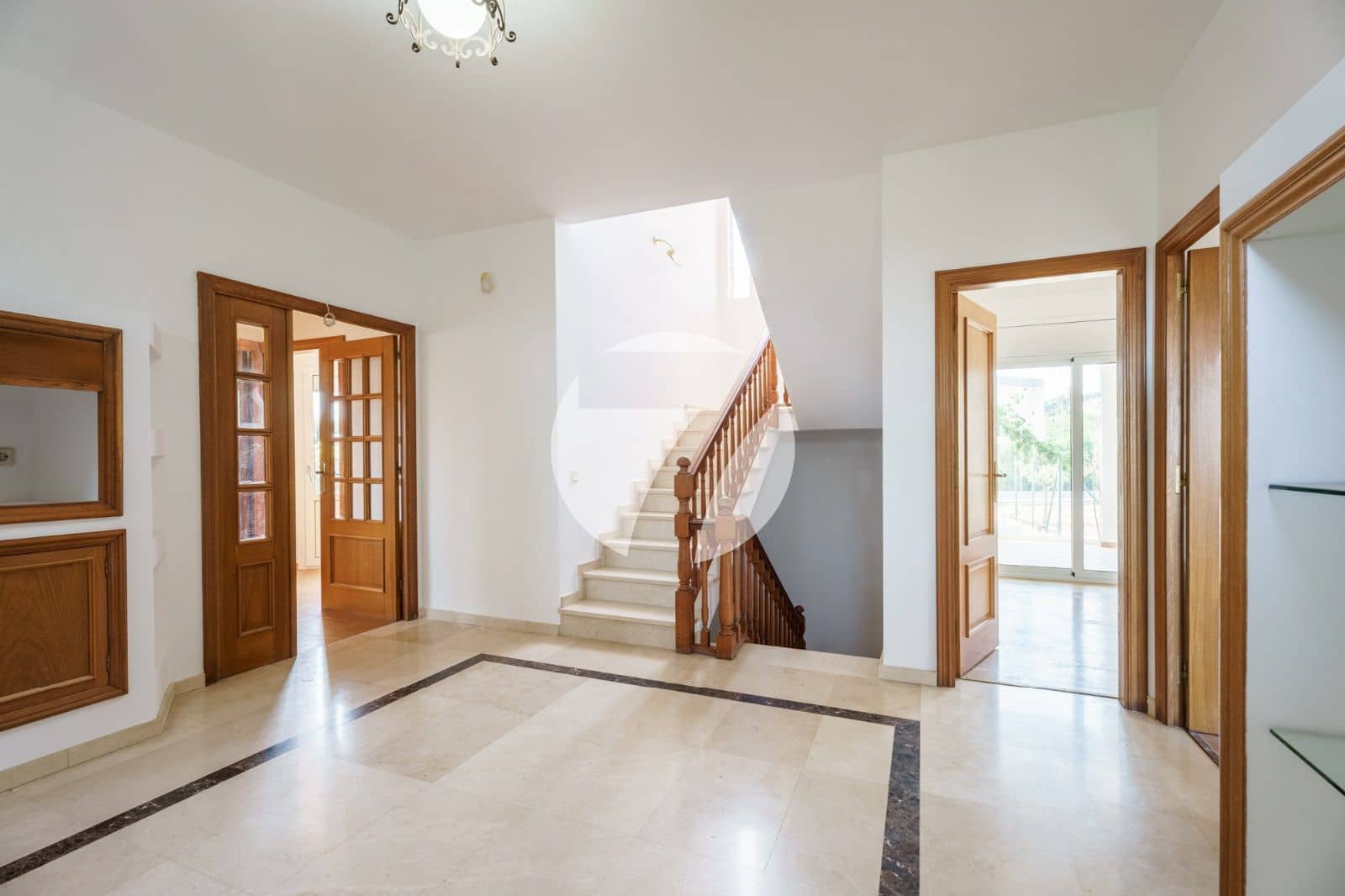 5 soveværelse Villa til salg i Teia med swimmingpool - € 1.780.000 (Ref: 7733659)