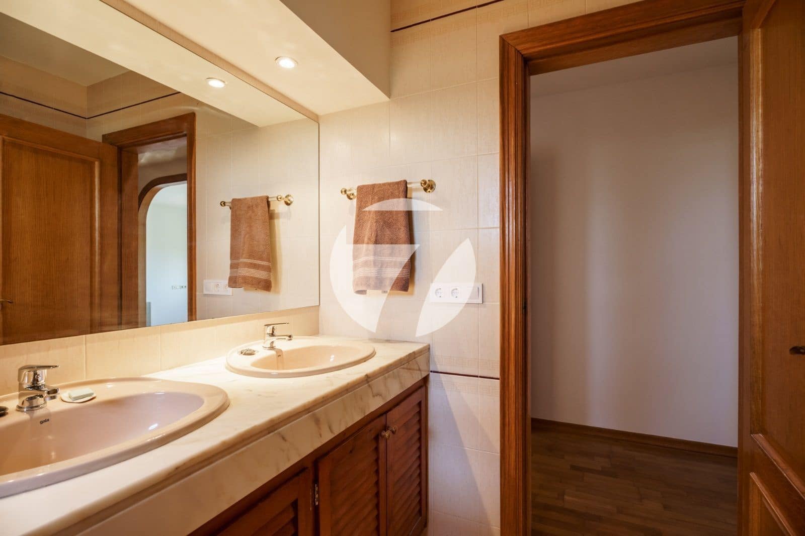 5 soveværelse Villa til salg i Teia med swimmingpool - € 1.780.000 (Ref: 7733659)