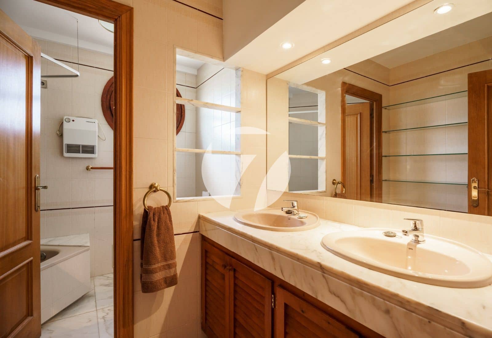 5 soveværelse Villa til salg i Teia med swimmingpool - € 1.780.000 (Ref: 7733659)