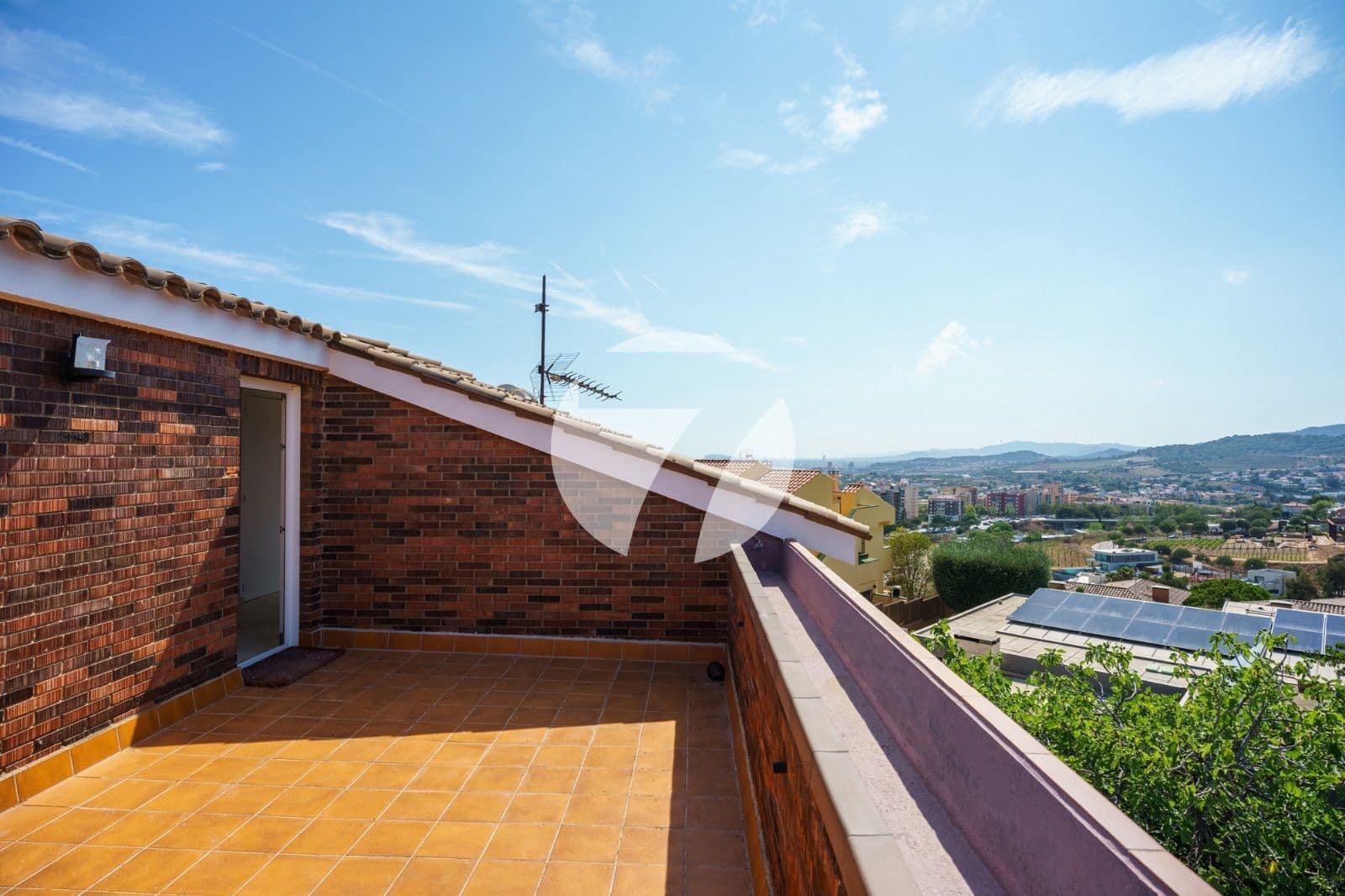 5 soveværelse Villa til salg i Teia med swimmingpool - € 1.780.000 (Ref: 7733659)