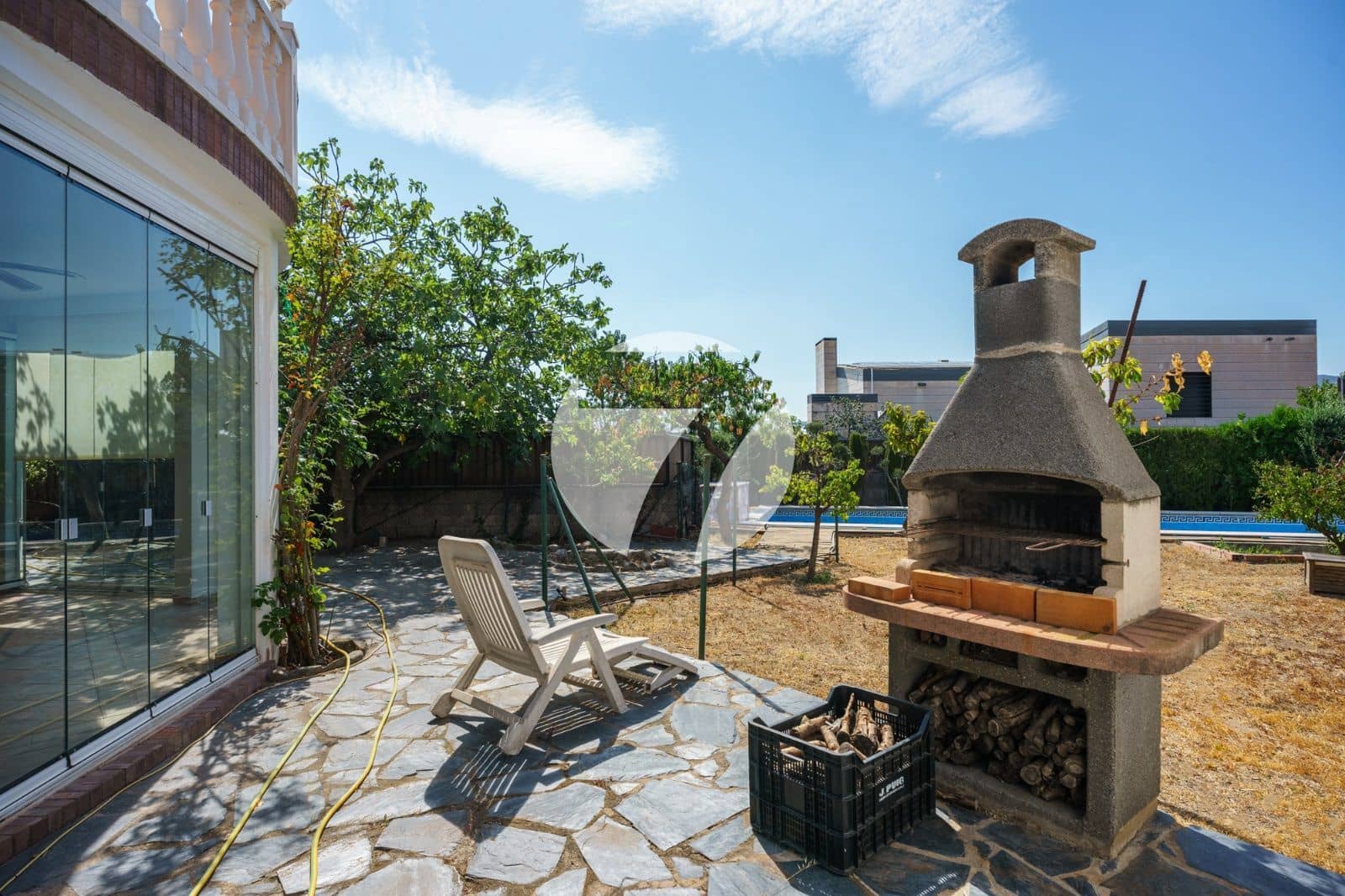 5 soveværelse Villa til salg i Teia med swimmingpool - € 1.780.000 (Ref: 7733659)