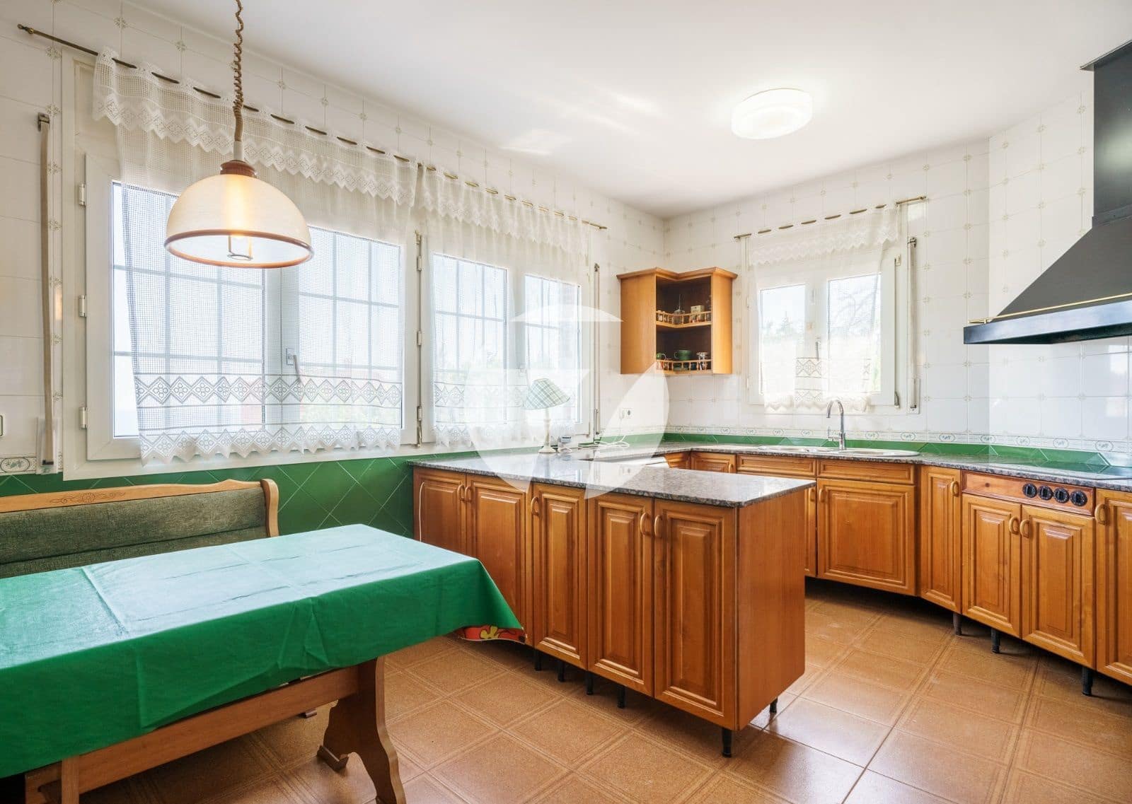 5 soveværelse Villa til salg i Teia med swimmingpool - € 1.780.000 (Ref: 7733659)