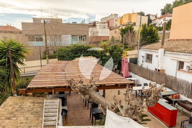 Willa na sprzedaż w Alella - 700 000 € (Ref: 7995581)