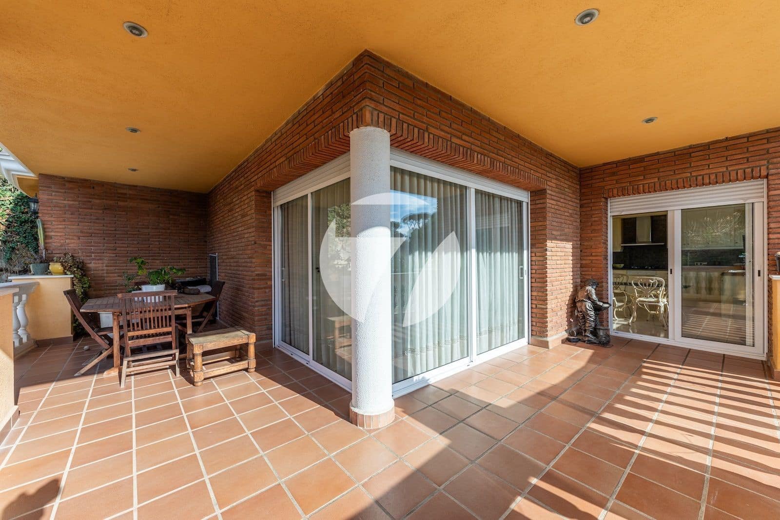 5 soveværelse Villa til salg i Premia de Dalt med swimmingpool garage - € 995.000 (Ref: 8035016)