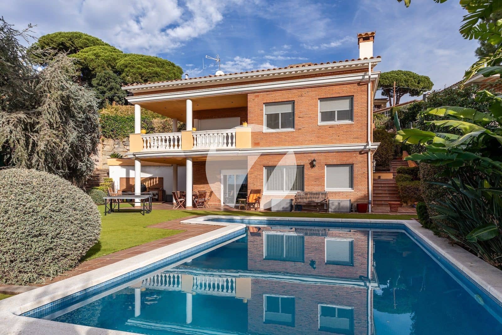 5 soveværelse Villa til salg i Premia de Dalt med swimmingpool garage - € 995.000 (Ref: 8035016)