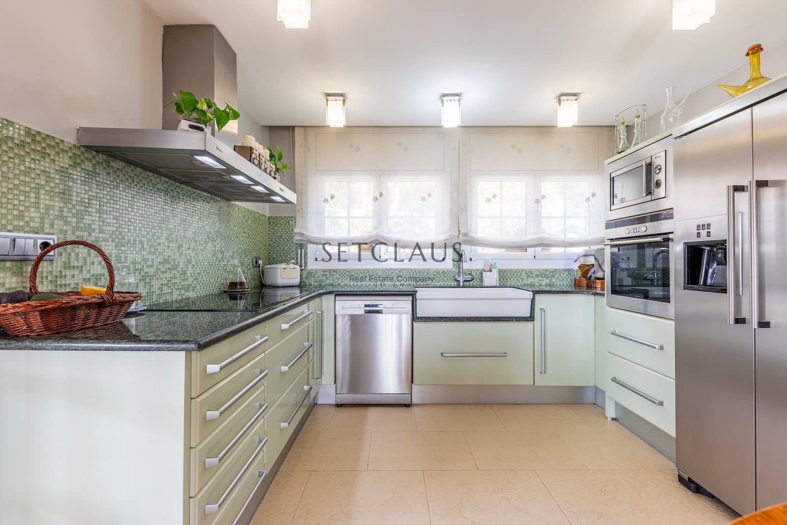 8 soverom Villa til salgs i Alella med svømmebasseng garasje - € 1 695 000 (Ref: 8182127)
