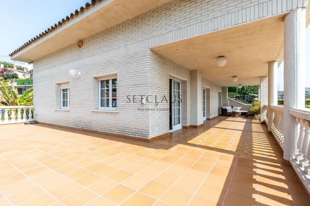 8 soverom Villa til salgs i Alella med svømmebasseng garasje - € 1 695 000 (Ref: 8182127)