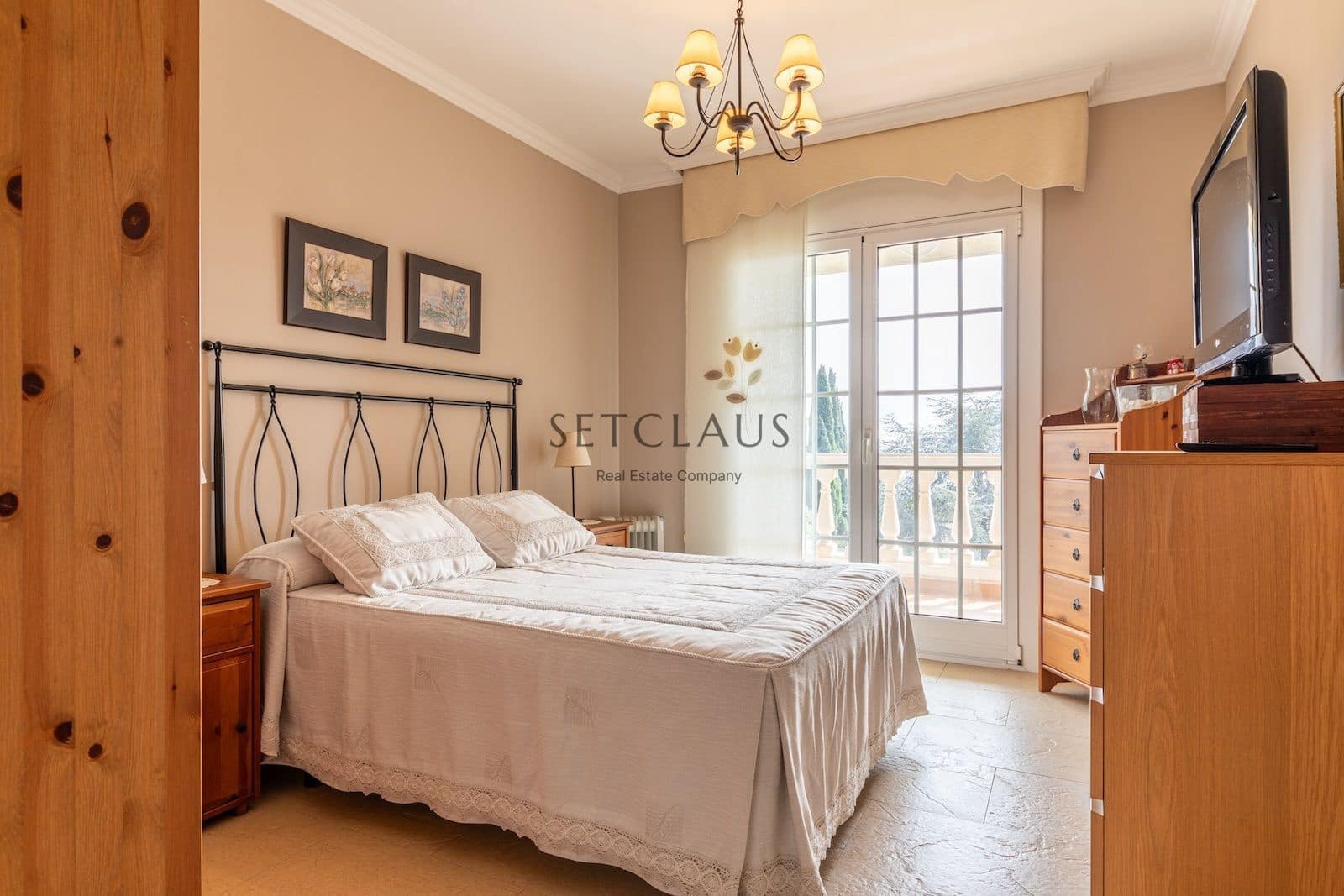 8 soverom Villa til salgs i Alella med svømmebasseng garasje - € 1 695 000 (Ref: 8182127)
