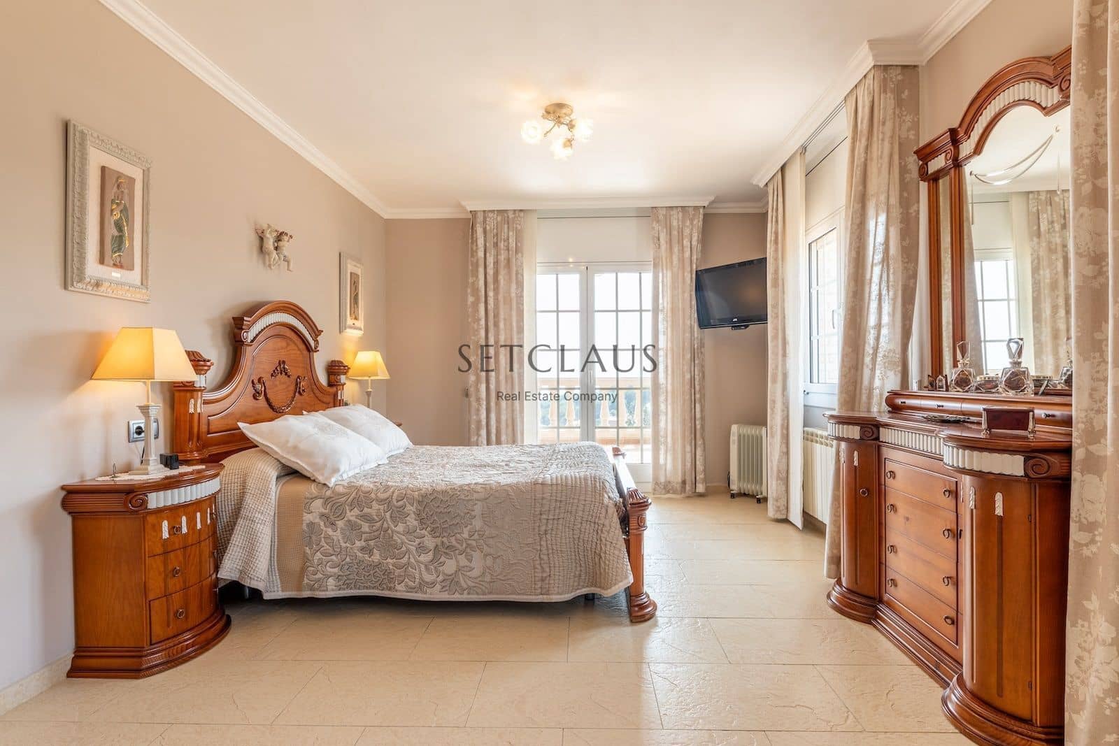 8 soverom Villa til salgs i Alella med svømmebasseng garasje - € 1 695 000 (Ref: 8182127)
