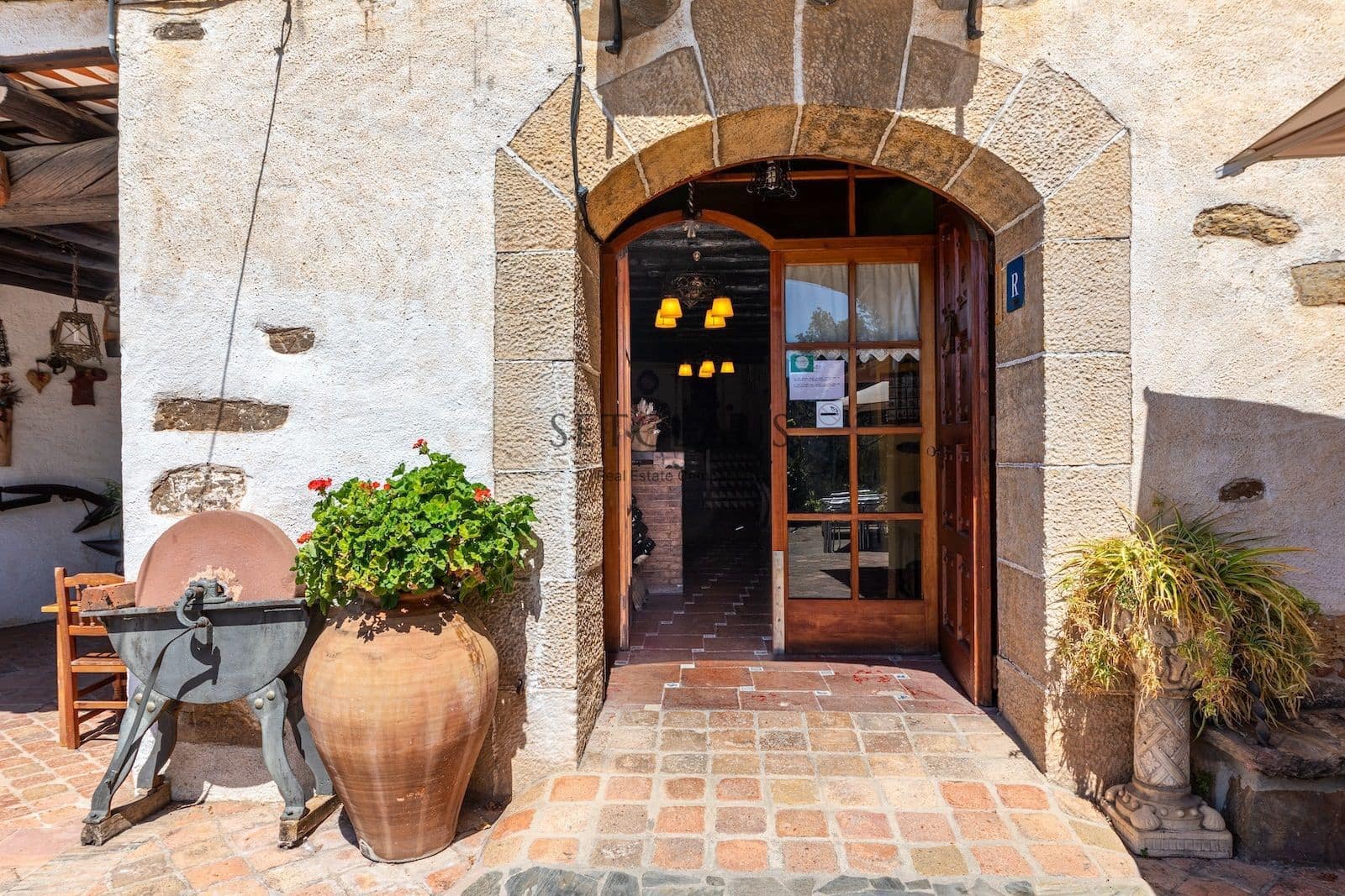 6 chambre Villa/Maison à vendre à Molins de Rei avec piscine - 850 000 € (Ref: 8225694)