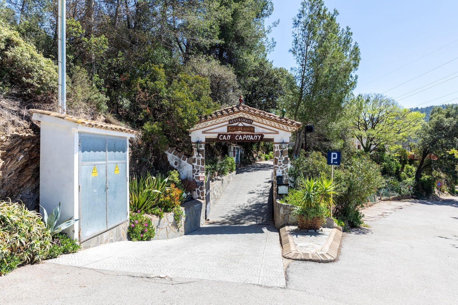 6 chambre Villa/Maison à vendre à Molins de Rei avec piscine - 850 000 € (Ref: 8225694)