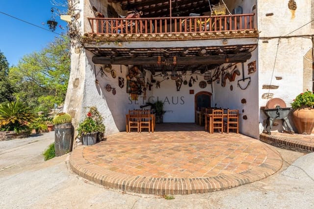 6 bedroom Villa for sale in Molins de Rei with pool - € 850,000 (Ref: 8225694)