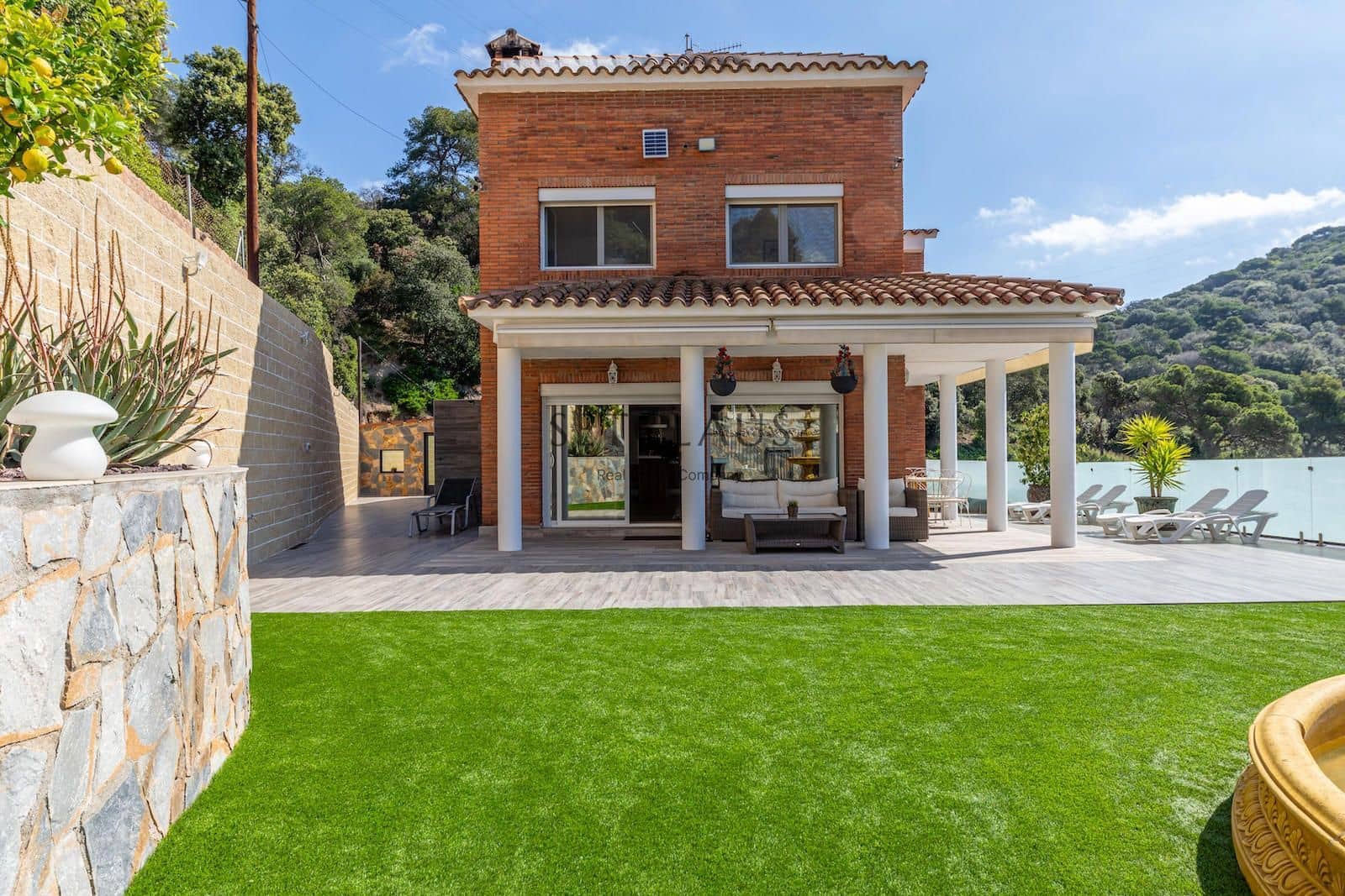 5 soveværelse Villa til salg i Alella med swimmingpool garage - € 1.090.000 (Ref: 8371951)