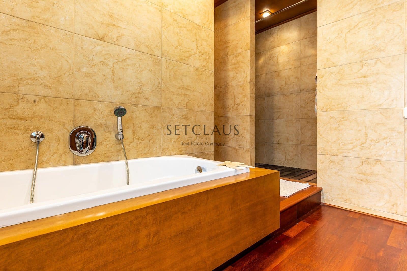 5 soveværelse Villa til salg i Cabrils med swimmingpool garage - € 1.290.000 (Ref: 8395702)